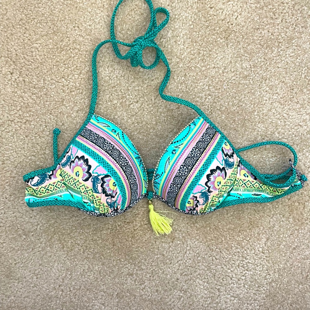 Patterned bikini top 24B